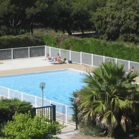 Aviso Apartment *